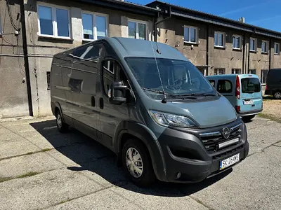 Bus dla Ciebie - wypożyczalnia samochodów aut dostawczych, blaszaków i busów o/Gliwice